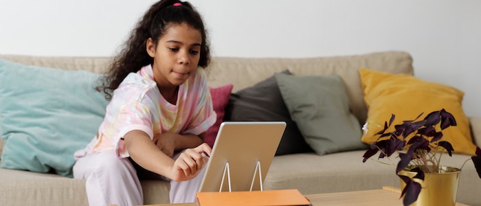 Here’s the best online counseling for teenagers UK and teens.